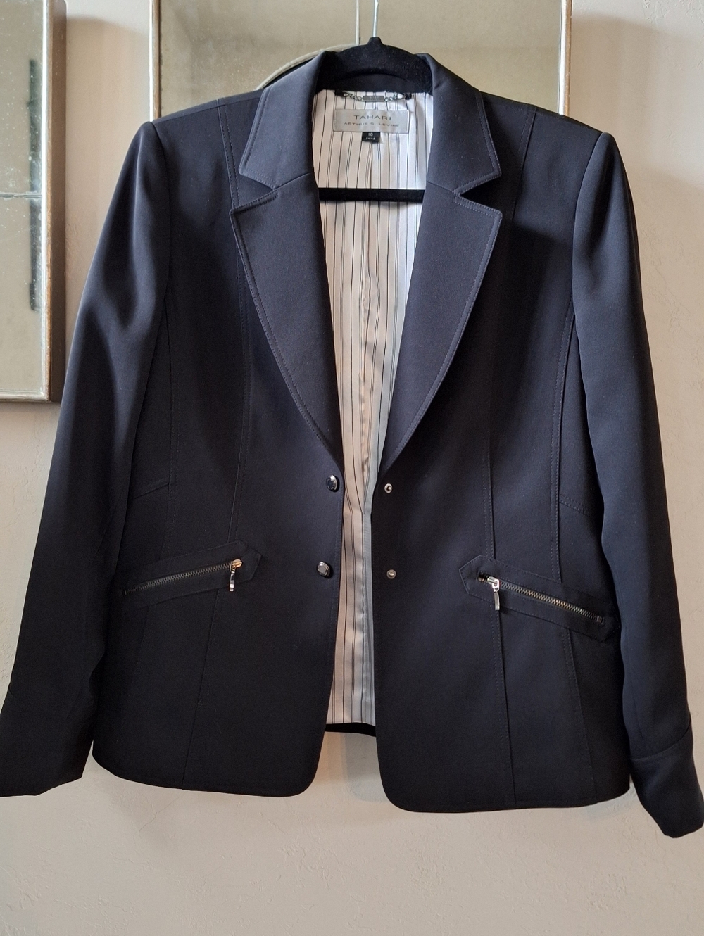 Tahari ASL Black Women's Tailored Blazer with Zip Pockets